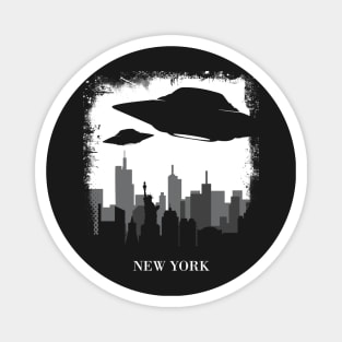 Alien Abduction - UFO New York City Gift design Magnet